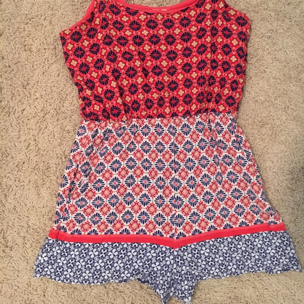 Multi-patterned romper